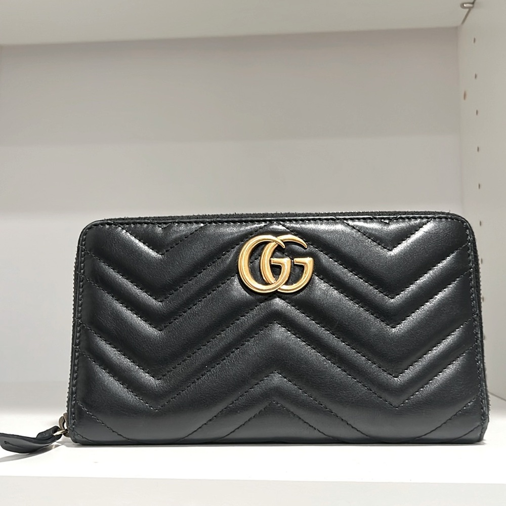 Gucci Marmont zip around wallet black leather